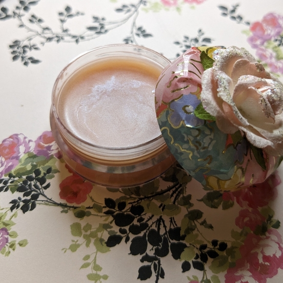 🆕 Organic Cupcake Lip Balm - Picture 5 of 5